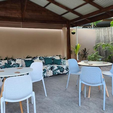 Green Self-Catering Apartment Beau Vallon  Exterior photo