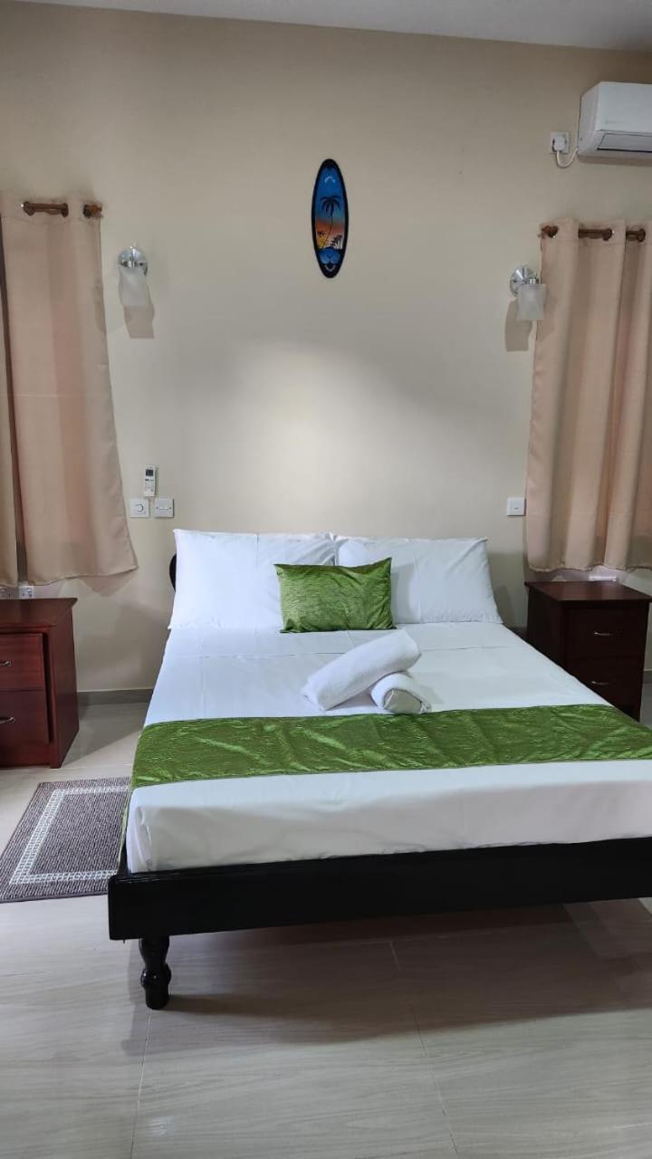 Green Self-Catering Apartment Beau Vallon  Exterior photo