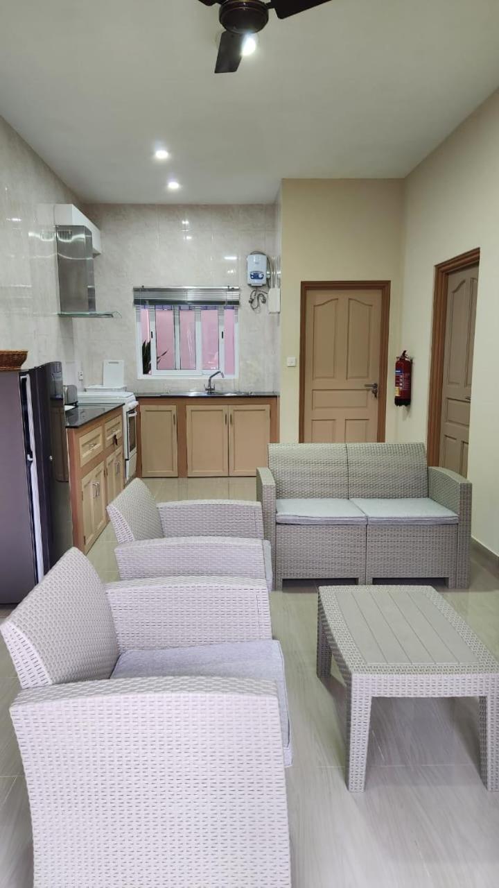 Green Self-Catering Apartment Beau Vallon  Exterior photo