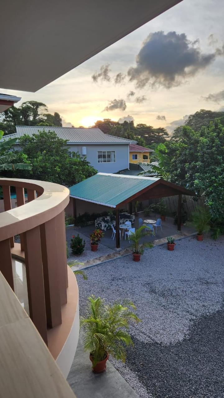 Green Self-Catering Apartment Beau Vallon  Exterior photo