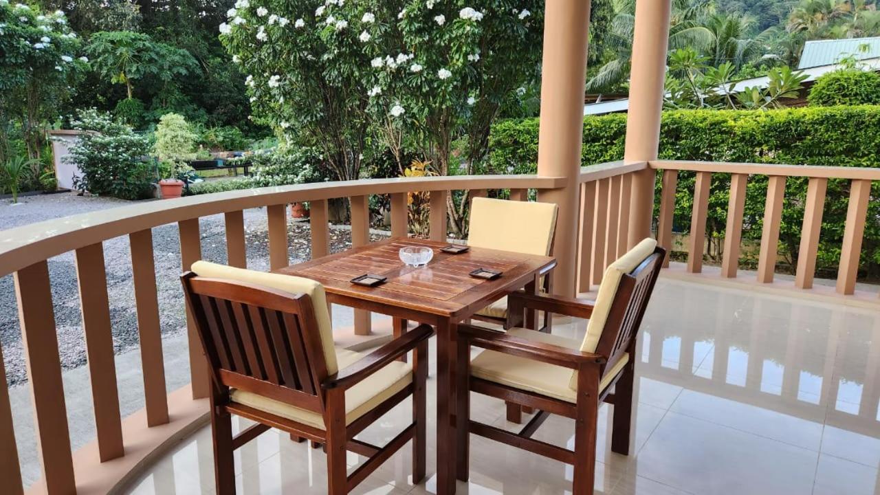 Green Self-Catering Apartment Beau Vallon  Exterior photo